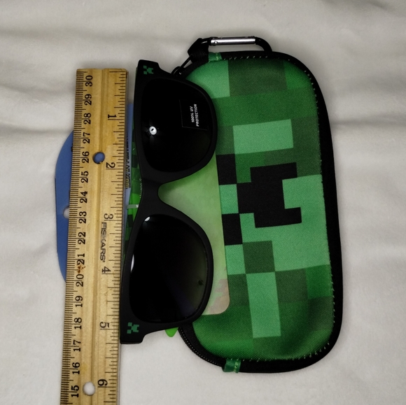 NWT Boys Minecraft Creeper 100% UV Protection Glasses & Case Set - Picture 7 of 9